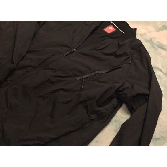 Nike Tech Pack Hyper Mesh Jacket - Picture 3 of 3